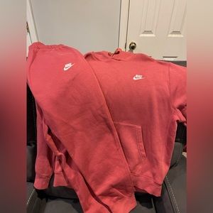 Nike Sweatsuit
